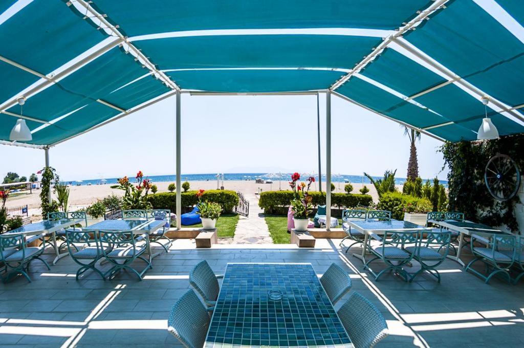 Colophon Beach Otel Гумульдур Экстерьер фото